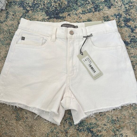 NWT Just USA White Mini Slit Raw Hem Jean Shorts - Picture 1 of 5